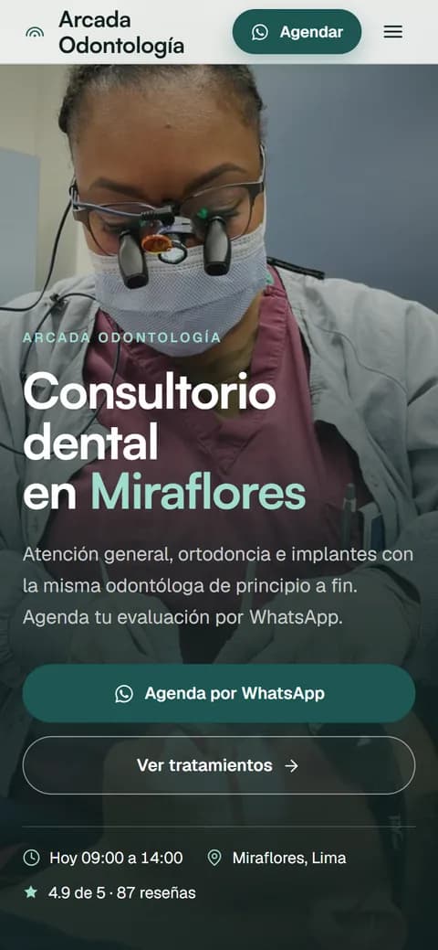 Ejemplo de Web de Arranque para un consultorio dental en Lima, vista en el celular